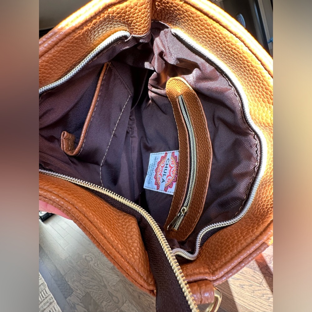 ✨Like New✨CHULATULUM  Mandala Orange - Ana CROSSBODY Orange ✨Best Seller✨ - Picture 3 of 11